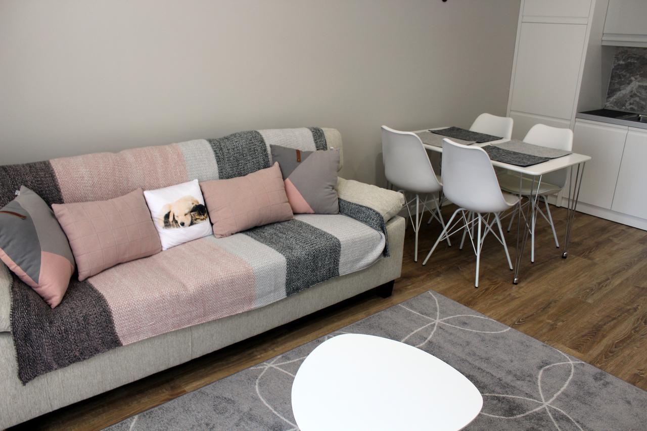 Fleur Apartment Tiranë Ngoại thất bức ảnh
